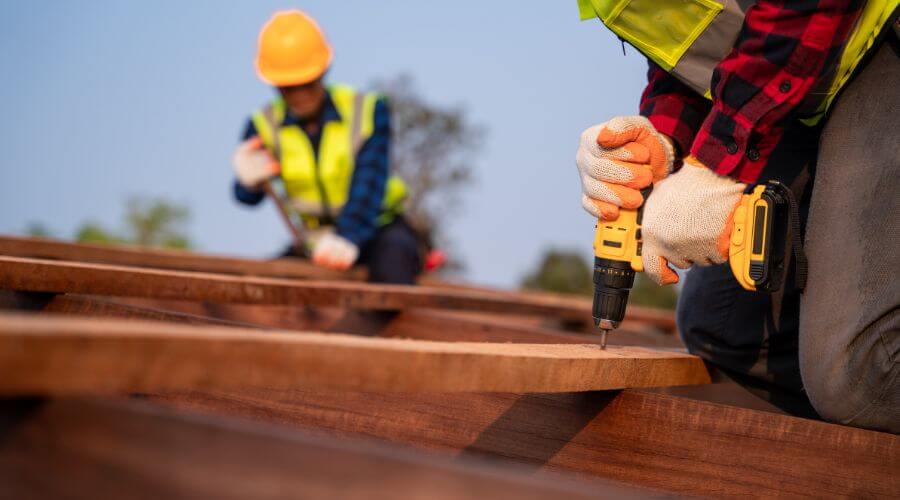 Expert tile roof repair services in Thayer, IL